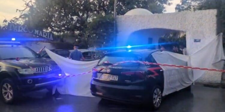 VIDEO-Forio d’Ischia, sparatoria in famiglia: due morti e due feriti gravi