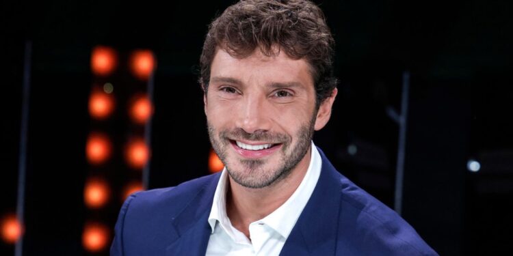 Video privati di Stefano De Martino: il Garante blocca la diffusione, il caso e la denuncia