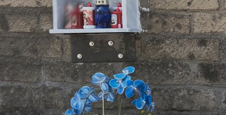 Rimosso altarino in memoria di un pregiudicato: la condanna del Prefetto e un piano per ripulire il territorio