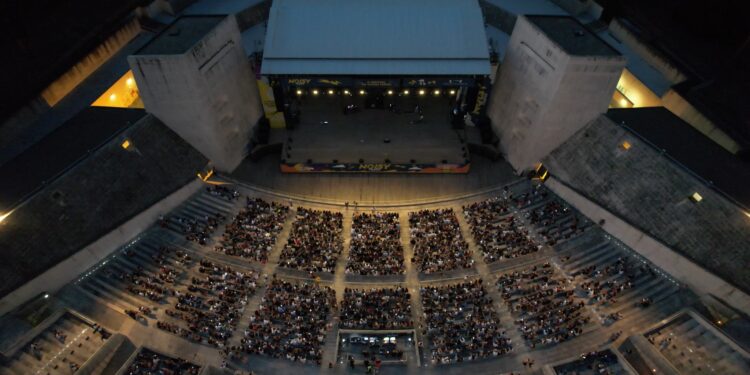 Back in Sud, Vincenzo Salemme e Biagio Izzo in scena all’Arena Flegrea