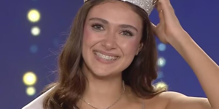 Miss Italia 2025 è Katia Buchicchio: chi è la giovane lucana
