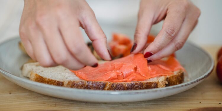 Salmone norvegese affumicato ritirato dal commercio per rischio di Listeria