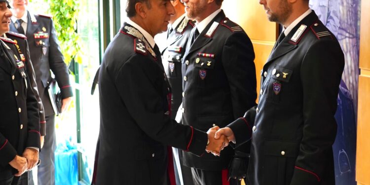 Napoli, Terra dei Fuochi: il Comandante Generale dei Carabinieri in visita al personale impegnato nei controlli