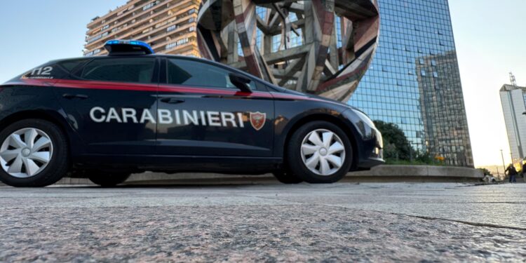 Napoli est: 15enne fugge ai Carabinieri, 17enne su moto rubata impennava in strada