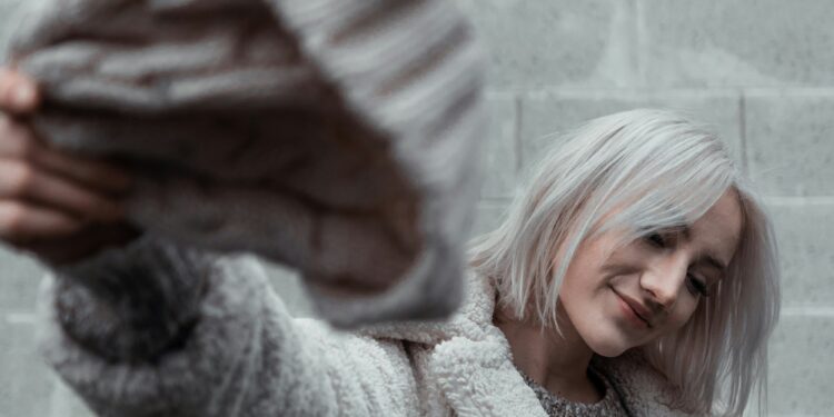 Cinque alimenti che aiutano a prevenire i capelli bianchi