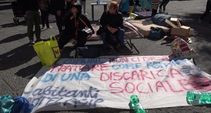 Napoli, sgombero ex Motel Agip: conclusione amara per le famiglie