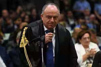 Gratteri in aula con la toga: il processo al clan Moccia accelera tra polemiche e tensioni