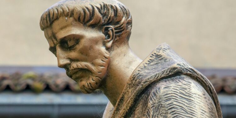 San Francesco d’Assisi: la vita, la missione e le curiosità sul Santo della pace