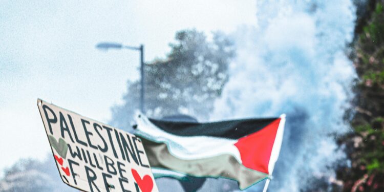 Gaza, Hamas accetta il piano Trump con riserve