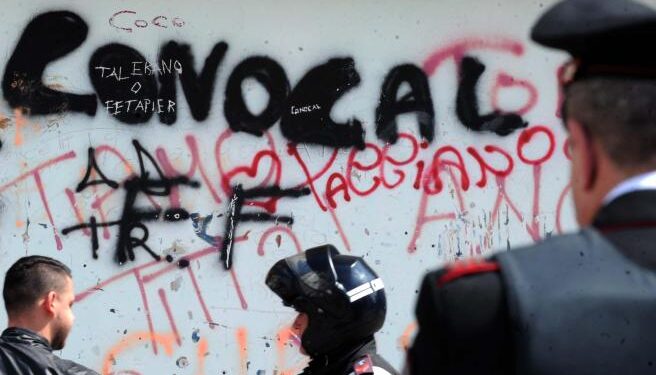 Ponticelli, arrestato 25enne mentre manomette un’auto rubata: operazione dei carabinieri di Cercola