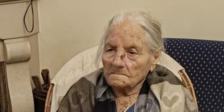 Nonna Laurina spegne 115 candeline: un secolo e più vissuto in Irpinia