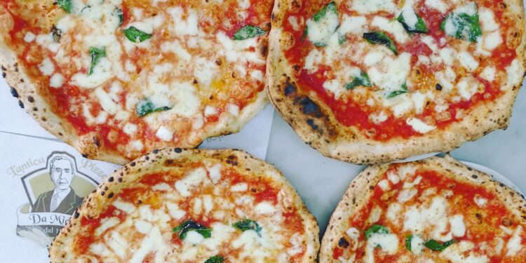 Spicchi d’Amore: il Natale solidale de L’Antica Pizzeria Da Michele in Campania