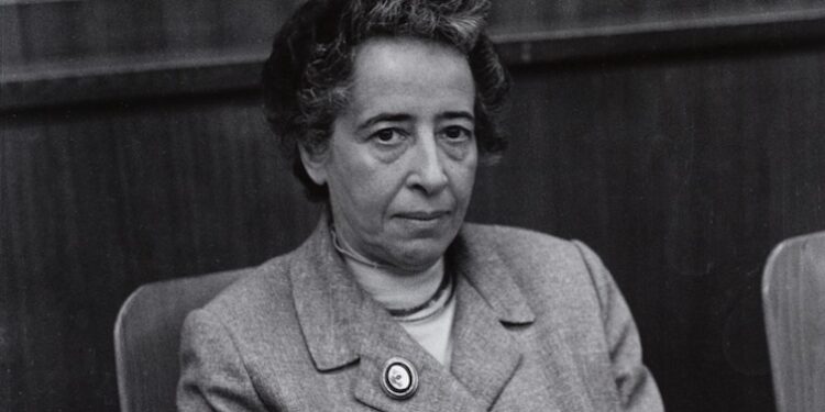 Giovedì 4 dicembre: “Hannah Arendt e la felicità pubblica”, incontro pubblico con Nino Daniele e Giuseppe Ferraro