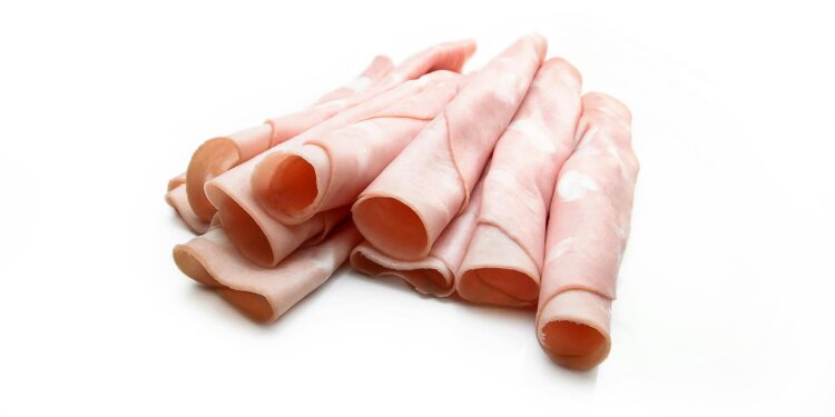 Richiamo alimentare: prosciutto cotto, fesa di tacchino e arista ritirati per rischio Listeria