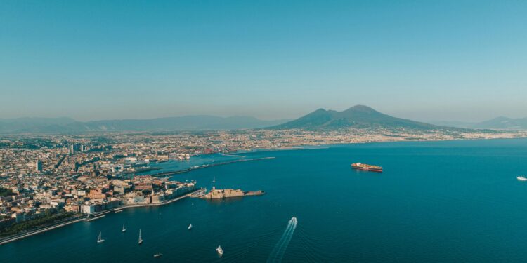 Napoli: le origini di una città millenaria