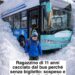 Bambino costretto a scendere dal bus: torna a casa a piedi camminando per oltre 6 km nella neve