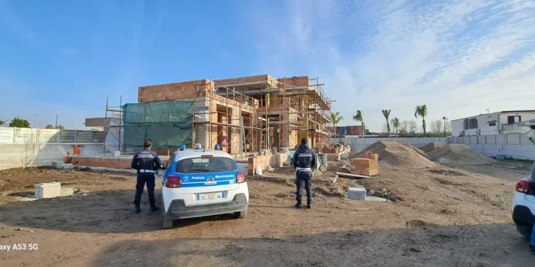 Ponticelli,  due aree industriali abusive sequestrate dalla Polizia Locale