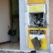 Ottaviano: fanno esplodere ATM dell’ufficio postale, ma non riescono a portare via il denaro