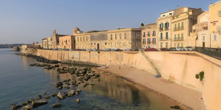 Visitare Trapani in 1 giorno: itinerario completo tra mare, storia e sapori siciliani