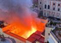 Incendio devasta il Teatro Sannazaro: il cuore culturale di Napoli in fiamme