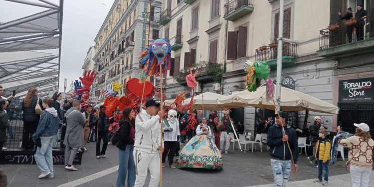 Napoli, il Carnevale in piazza Garibaldi:  festa sabato 14 febbraio tra laboratori, spettacoli e sfilata a premi