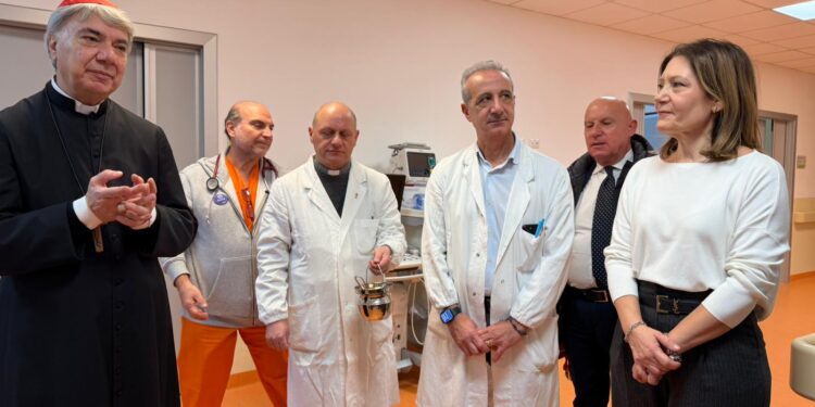 Giornata del Malato, il Cardinale Mimmo Battaglia in visita al CTO