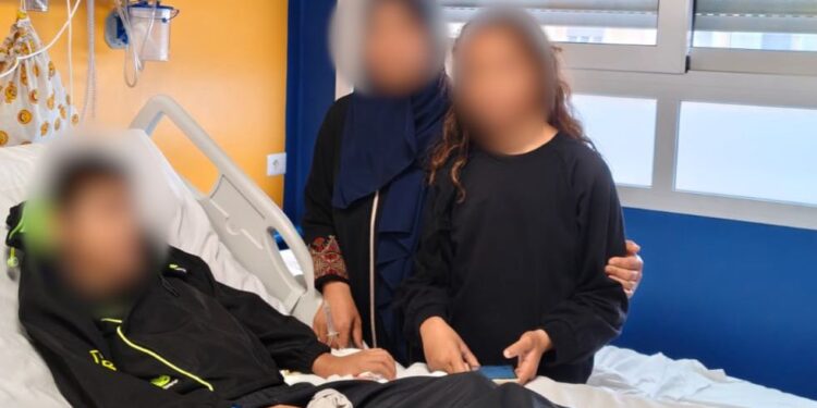 Bimbo di 10 anni dalla Striscia di Gaza al Santobono: grave lesione al midollo spinale