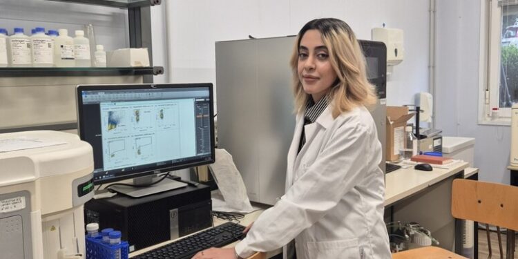 Dall’Iran a Napoli, il sogno di Maedeh: la ricerca contro il cancro tra guerra e speranza