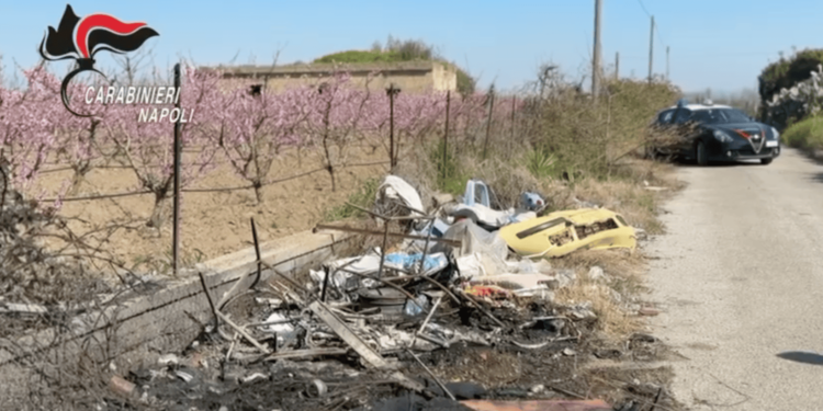 Giugliano in Campania, roghi nella Terra dei Fuochi: tre arresti in tre giorni grazie alla Control Room