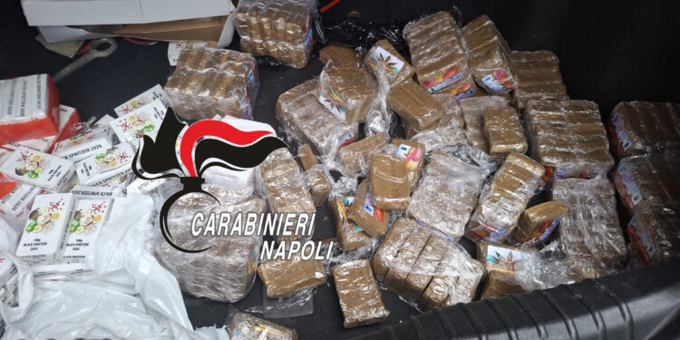 Poggiomarino: 27 chili di hashish nel portabagagli, 42enne arrestato dai Carabinieri