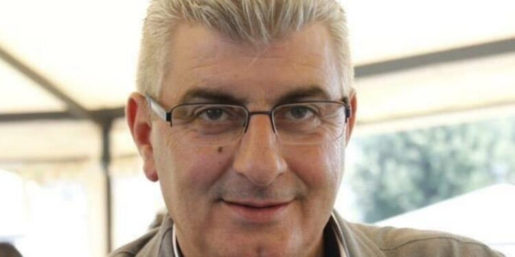 Imprenditore scomparso nel Napoletano: ricerche senza sosta tra Vesuviano e Salernitano