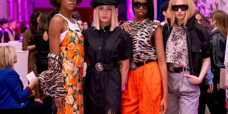 Pinko, trunk show con 300 ospiti: riflettori sulla collezione spring-summer 2026