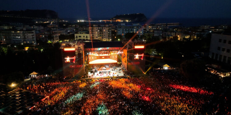 Domenica 26 aprile, all’ex Base Nato di Bagnoli, si balla al ritmo dei Masters At Work
