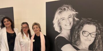 Successo a Napoli: prorogata fino al 28 maggio la mostra fotografica “Women for Women against Violence”