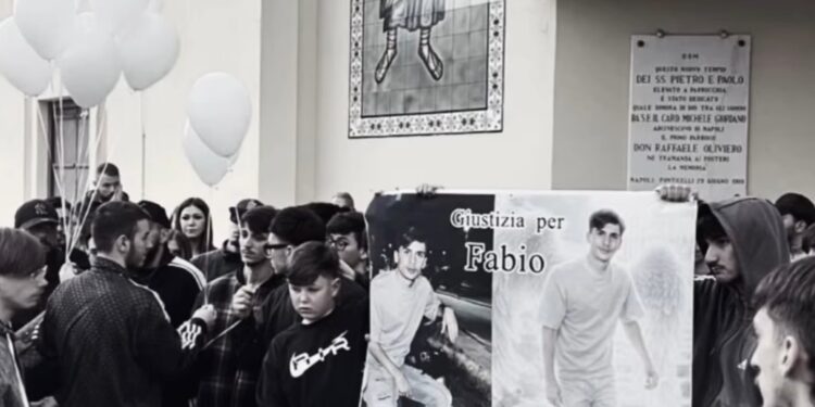 Concessi i funerali in chiesa per Fabio Ascione, il 20 ucciso a Ponticelli, ma niente corteo