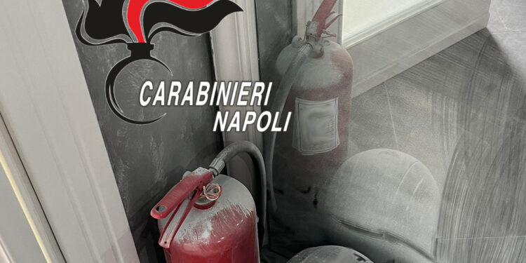 Minacce di morte all’ex moglie davanti ai figli: ferito il figlio 19enne intervenuto per difenderla