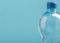 Bottiglie d’acqua minerale a rischio aumento: ecco perché i prezzi potrebbero salire