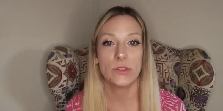 Egitto, confermata la condanna per adulterio all’italiana Nessy Guerra