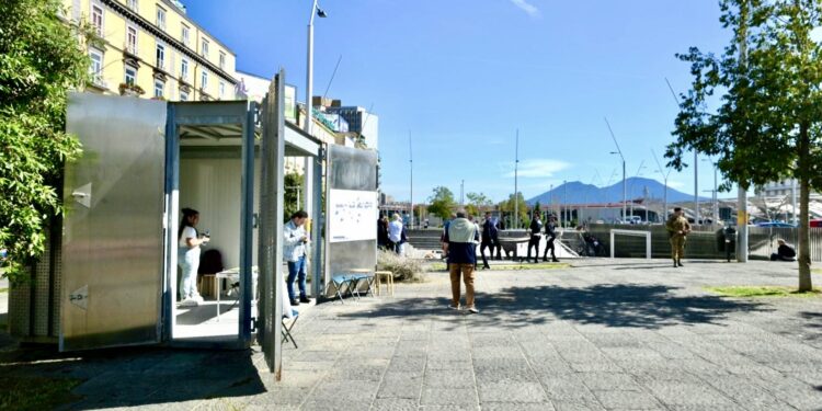 Napoli, venerdì 29 maggio l’inaugurazione dei chioschi di piazza Garibaldi