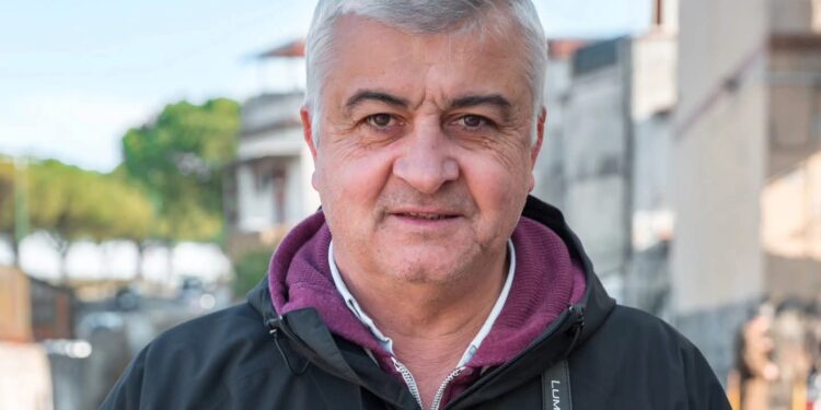 Napoli piange Riccardo Siano: morto il fotografo che raccontò la città attraverso i suoi scatti