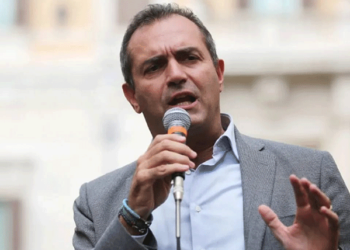 Napoli, Luigi de Magistris citato dalla Corte dei conti: “Danno erariale da 23 milioni per il caso Ctp”