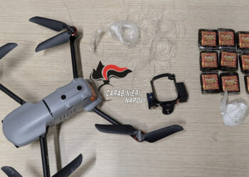 VIDEO-Scampia, droga recapitata con il drone verso il carcere: arrestato un 31enne