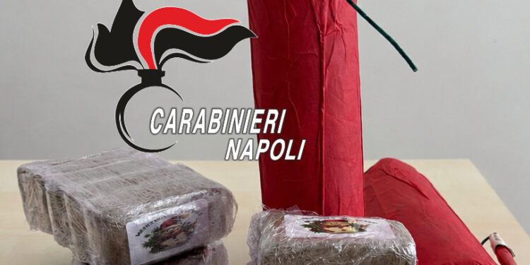 Rione Toiano: arsenale nascosto nel palazzo popolare, sequestrati droga ed esplosivi pronti all’uso