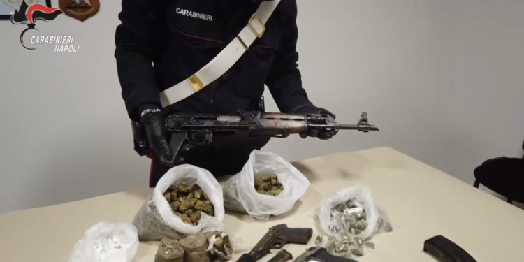 VIDEO-Afragola, blitz dei carabinieri: arrestate 26 persone, colpita articolazione del clan Moccia