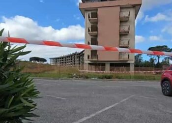 Pollena Trocchia, trovati i cadaveri di due donne in un cantiere abbandonato: fermato un uomo