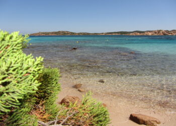 Isola di La Maddalena: le cale più belle da visitare 