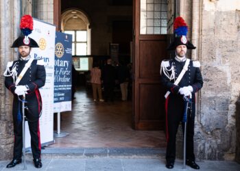 Undici borse di studio per i figli dei caduti delle Forze dell’Ordine: la cerimonia al Maschio Angioino