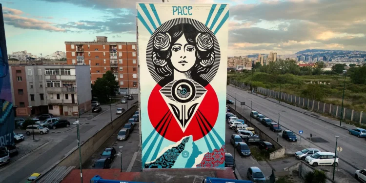 A Ponticelli il murale “Third Eye Open Peace” di OBEY: un messaggio contro la guerra