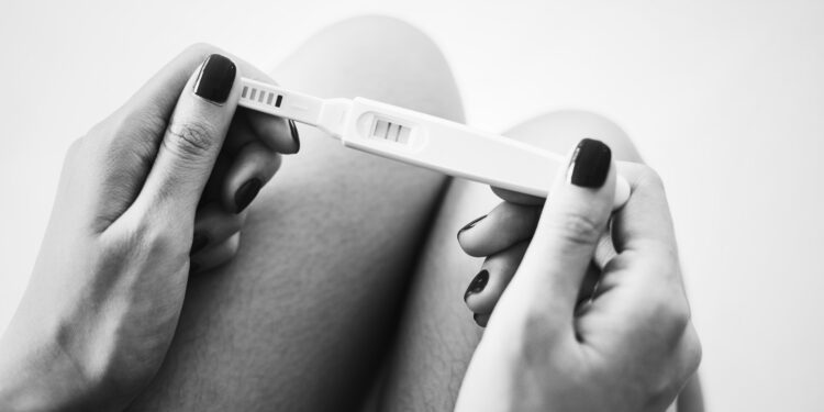 Campania, svolta sull’aborto farmacologico: via libera a day hospital e seconda dose a domicilio
