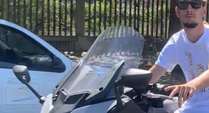 Omicidio Fabio Ascione: «Fu Eugenio Ascione a consegnare la pistola ad Autiero prima della sparatoria»